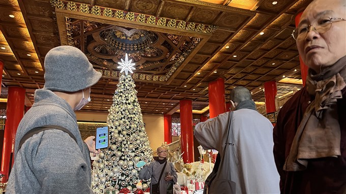 兩大宗教的距離