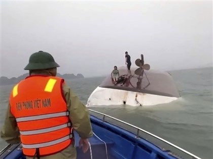 越南下龍灣遊船受暴風雨影響翻覆　死者攀至34人