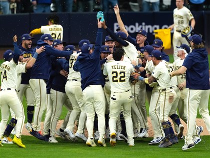 釀酒人3發陽春砲力擒小熊 國聯冠軍賽將戰道奇