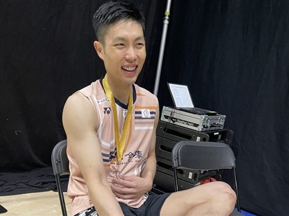 周天成浴血奮戰奪冠 賽後才發現襪子已染紅