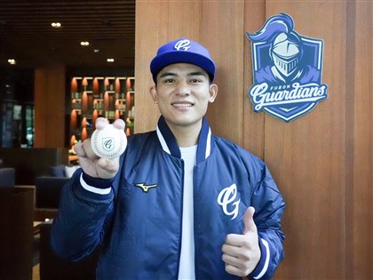 林岱安轉戰富邦悍將　簽7年總值最高5600萬合約