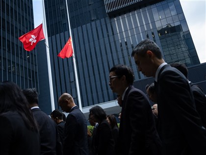 香港立法會選舉7日登場  因大火慘劇蒙陰影