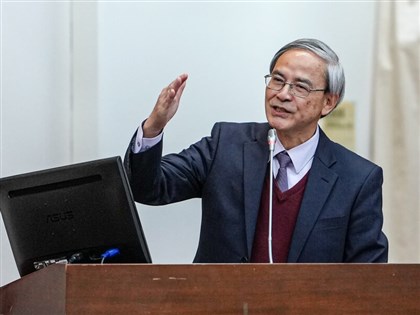 台股衝破3萬點　阮清華談國安基金動向退場前不賣股