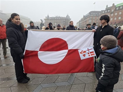 「格陵蘭不出售」　丹麥與格陵蘭同步遊行團結發聲