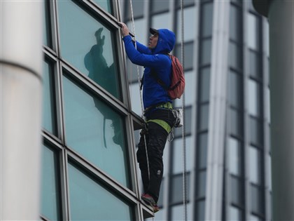 攀岩高手霍諾德徒手爬台北101有多難？關鍵問答一次看