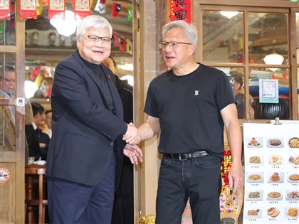 黃仁勳：輝達晶圓需求大 台積電未來10年產能至少翻倍