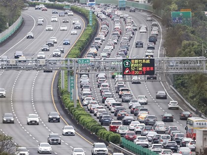 初三國道預估18壅塞路段　交通量為平日1.5倍