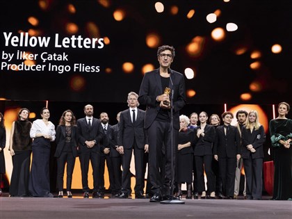 德國政治劇情片Yellow Letters奪柏林影展金熊獎　聚焦創作自由