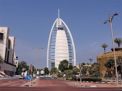 伊朗彈襲波灣報復美以 杜拜避風港地位面臨考驗