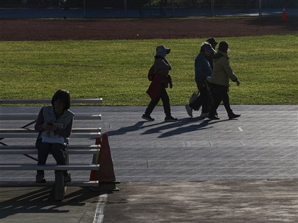 10縣市12日清晨低溫探10度　週末前日夜溫差大