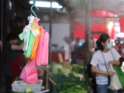 經濟部平價專案塑膠袋　本週起陸續進入市場