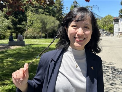 專訪／鄧立潔柏克萊畢典致詞談奶奶感動眾人 盼為台灣帶來正面影響