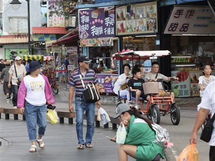 國旅補助估最快9月上路　8月先抽生日住宿金1200元