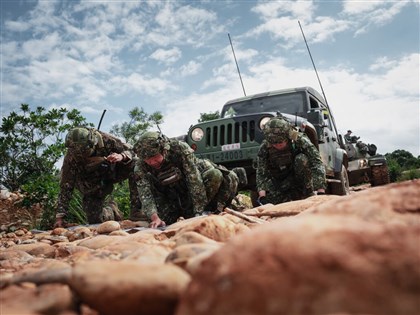 士兵見「假記者」有人查證有人吐心酸　陸軍模擬情境盼內化防務意識