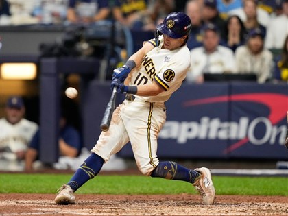 MLB釀酒人5比4逆轉挫光芒　取得世界大賽2比0領先[影]