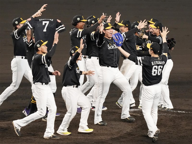 日本大賽野村勇延長賽超前轟 軟銀逆轉勝阪神睽違5年封王