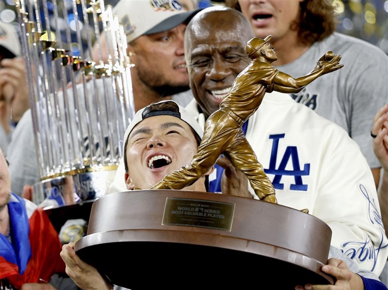 山本由伸世界大賽17.2局僅失2分奪3勝　獲MVP成日本投手第一人