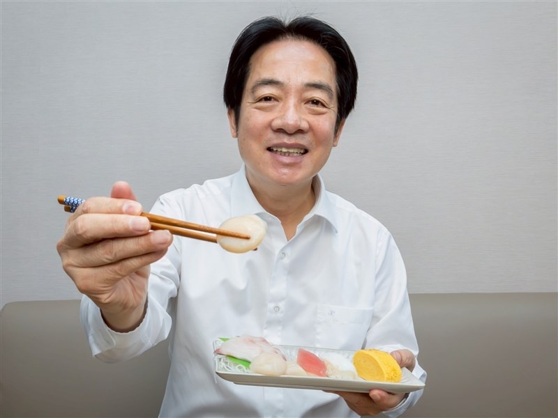 中國暫停進口日水產品　賴總統吃壽司相挺登日本地鐵、各大外媒