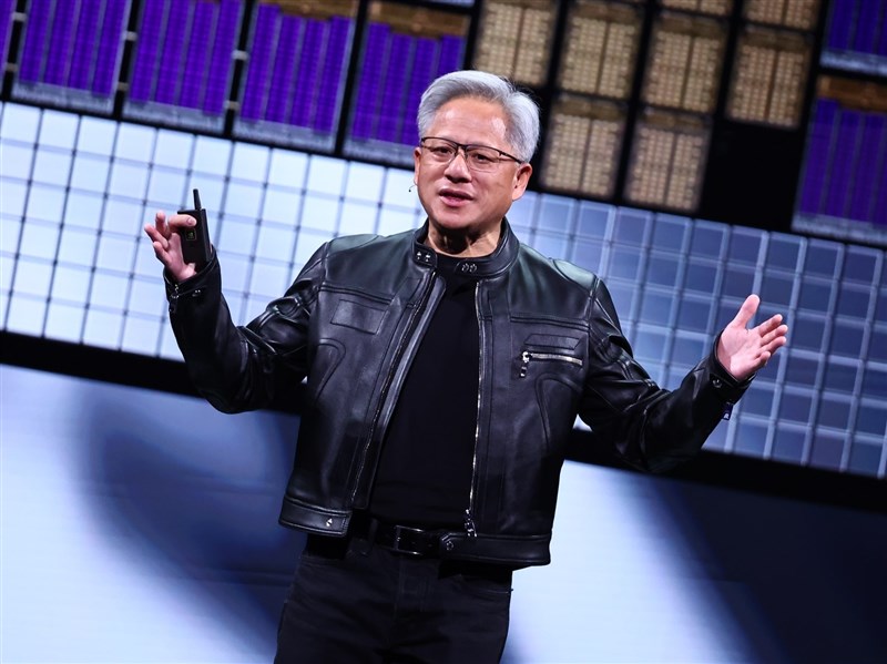 黃仁勳獲金融時報年度風雲人物 創AI榮景影響力再進化