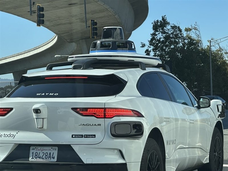 影／舊金山大停電Waymo停擺　專家：無人駕駛尚不及人類