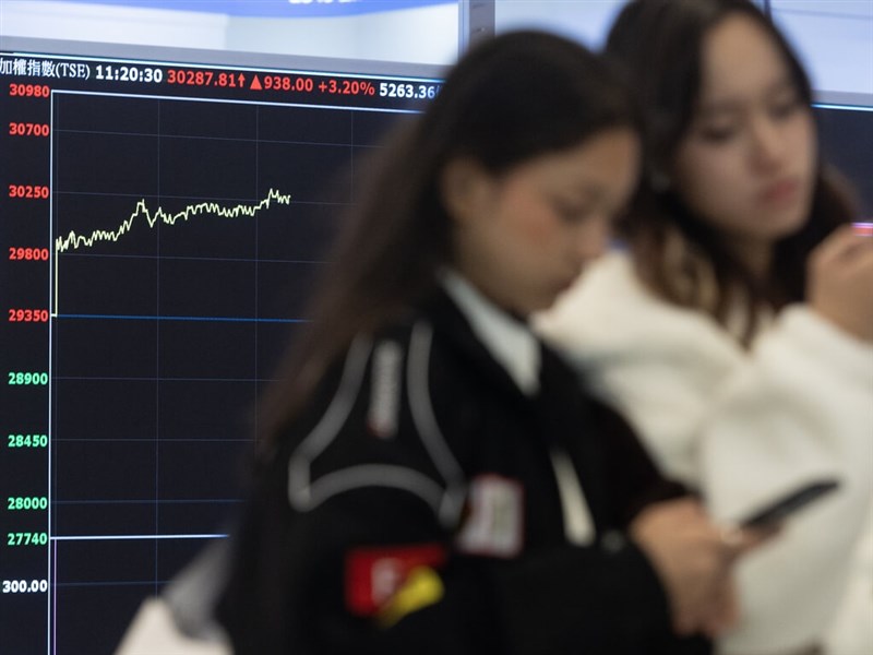 台積電衝新天價助攻　台股收30105點新高創多項紀錄