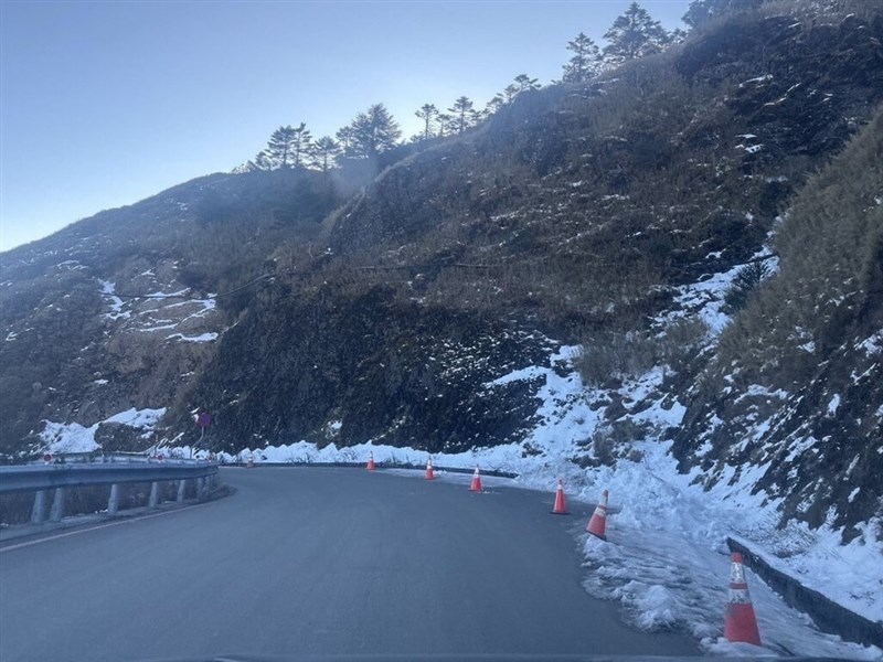 強冷空氣南下路面可能結冰　合歡山公路夜間封閉