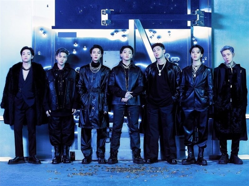 BTS防彈少年團高雄演唱會11/19起唱3天　睽違8年全員來台開唱