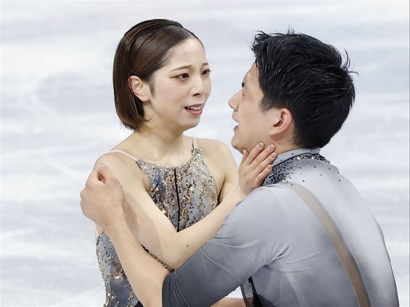 頒獎典禮互動再引熱議　日本冬奧花滑雙人揭「木原運送」真相