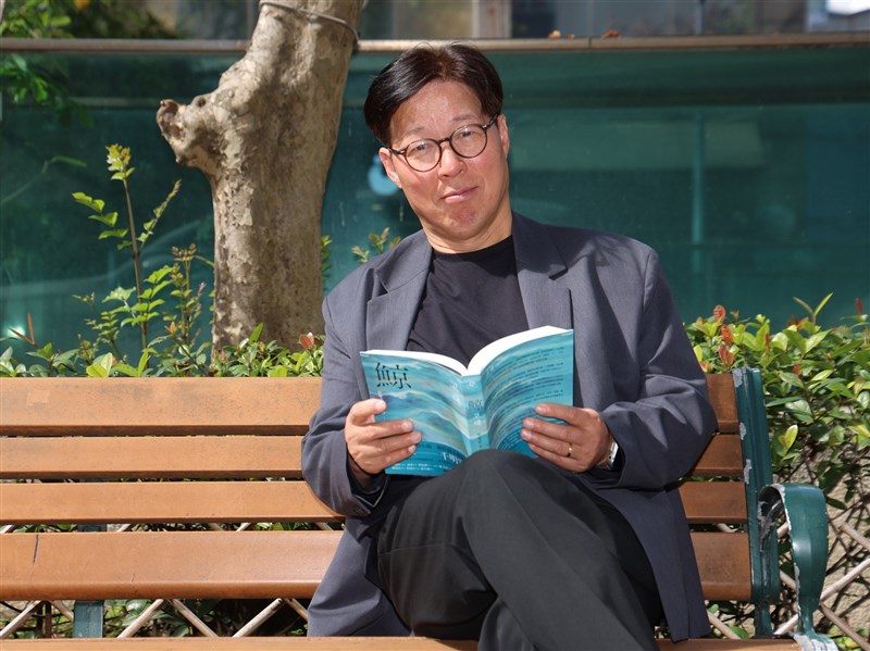 故事之神附身　《鯨》與千明官再難復刻的寫作歷程【專訪】