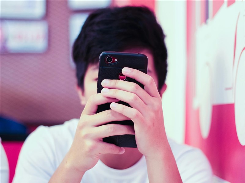 印尼禁止未滿16歲者使用社群媒體　開非西方國家先例