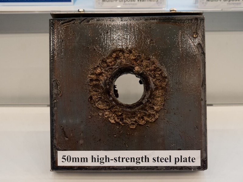 美參議員訪中科院　勁蜂4型無人機掛載彈頭貫穿5公分高強度鋼板