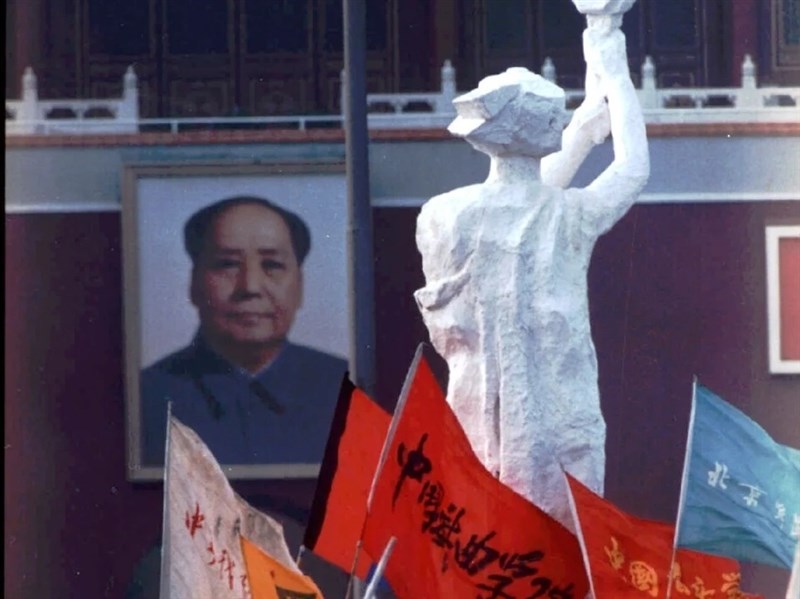 演算法抹不掉的歷史餘燼　中國90後的六四震撼【專訪】