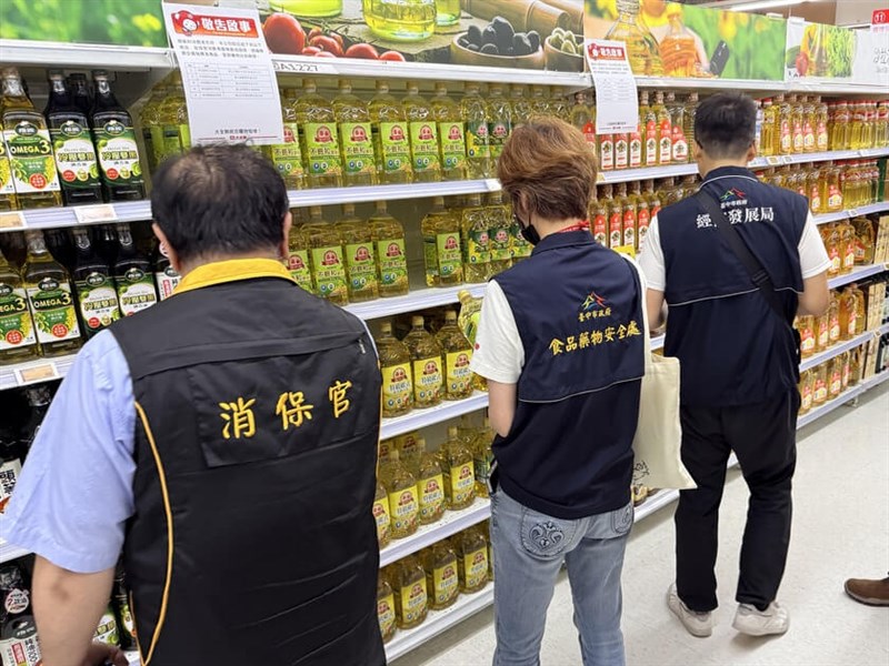 問題沙拉油流向飯店、食品廠　路易莎聯華等224業者名單一覽