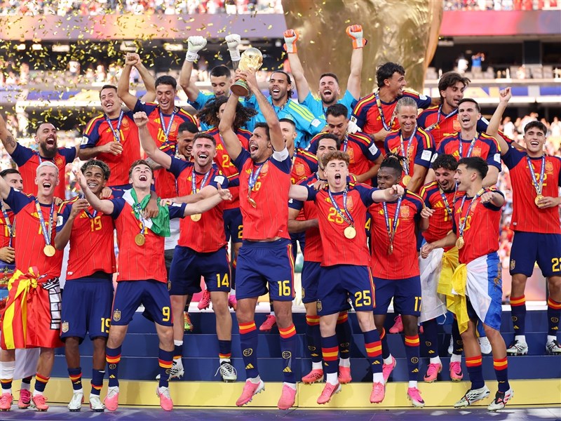 世足10大時刻回顧 西班牙險勝阿根廷二度奪冠、挪威維京划船爆紅